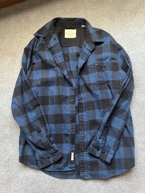 Weatherproof Blue and Black Plaid Button-Up Shirt
